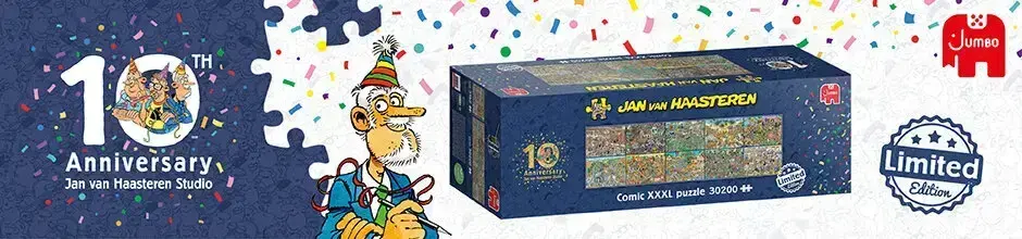 „Farbenfrohes Wimmelbild aus der Jan van Haasteren Puzzle-Serie, das eine humorvolle Szene mit zahlreichen Figuren zeigt – erhältlich bei Hobbyshop-Mona, deinem Onlineshop für kreative Freizeitideen.“