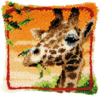 Vervaco PN-0147957 Knüpfkissen Giraffe isst...